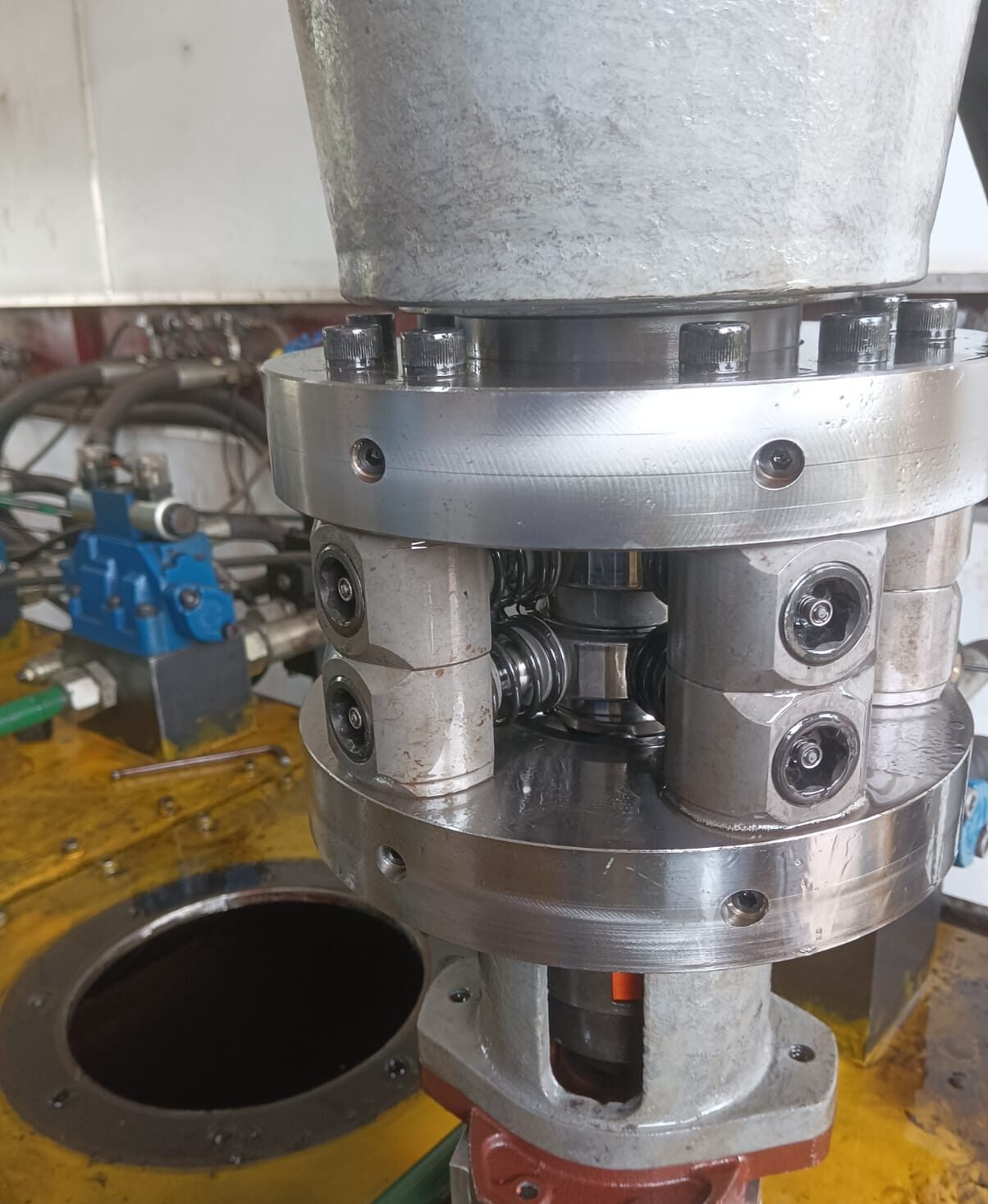 WhatsApp Image 2025-12-06 at 5.10.03 PM (1)