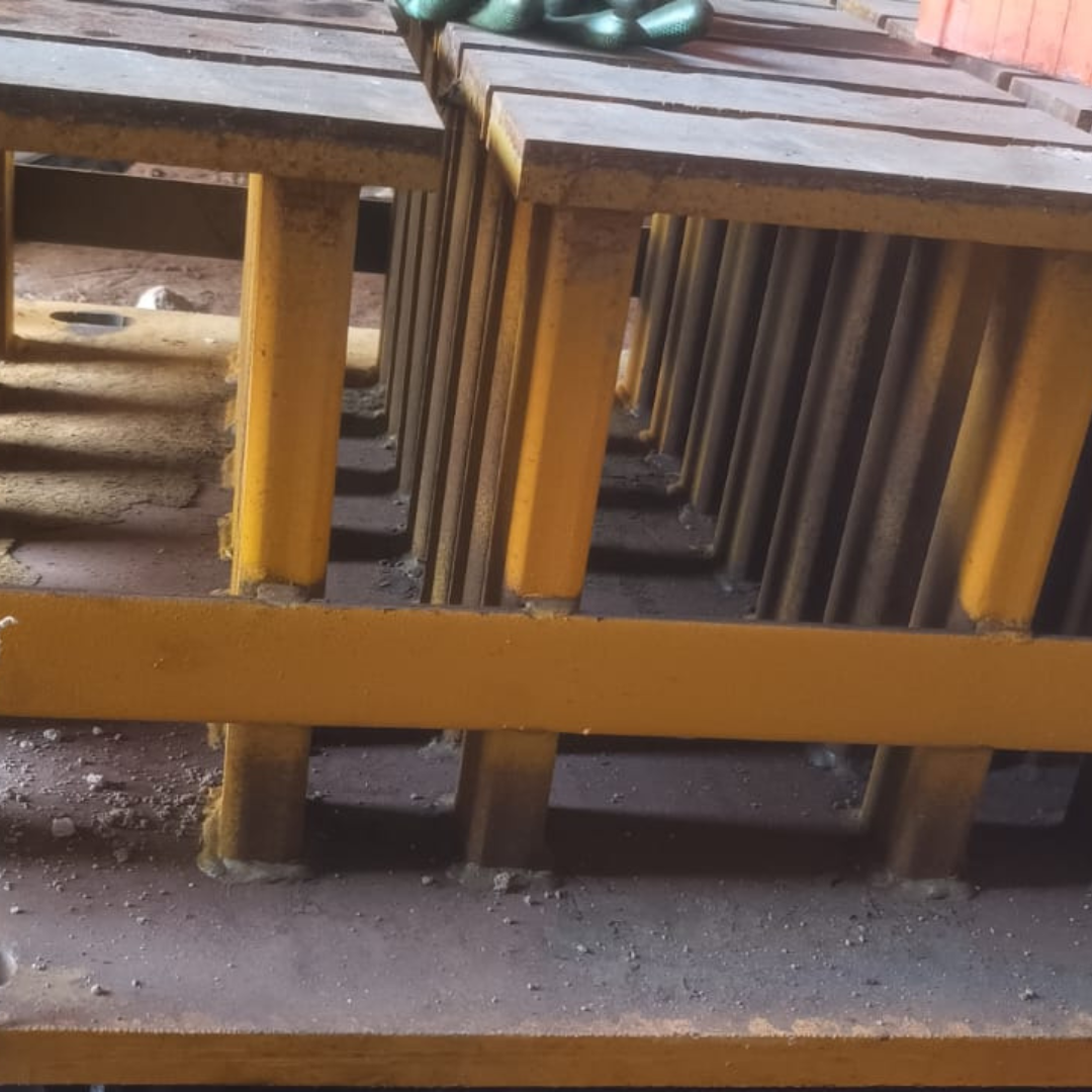 Blue and Gray Modern Cat Fashion t-shirt Instagram Post – 2026-02-27T110532.973